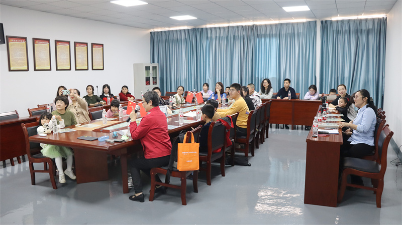 福建農林大學李芳博士受邀赴我司作公益授課【大禹電子】 福建農林大學李芳博士受邀赴我司作公益授課【大禹電子】